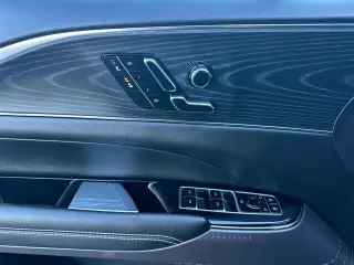Cadillac LYRIQ 2024 AWD Luxury 1 4dr SUV