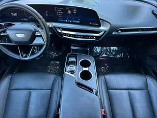 Cadillac LYRIQ 2024 AWD Luxury 1 4dr SUV