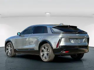 Cadillac LYRIQ 2024 AWD Luxury 1 4dr SUV