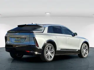 Cadillac LYRIQ 2024 AWD Luxury 1 4dr SUV