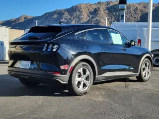 Ford Mustang Mach-E 2023 Select 4dr SUV