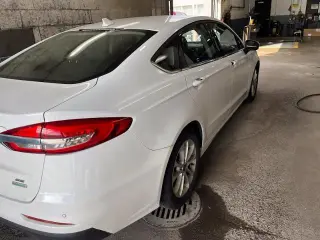 Ford Fusion 2020 SE 4dr Sedán