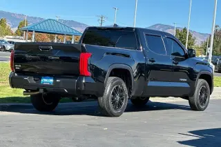 Toyota Tundra 2024 4x4 SR5 4dr CrewMax Cab Pickup LB
