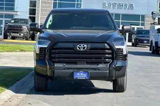 Toyota Tundra 2024 4x4 SR5 4dr CrewMax Cab Pickup LB
