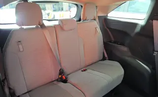 Toyota Sienna 2025 LE 8-Pasajeros 4dr Mini-Van