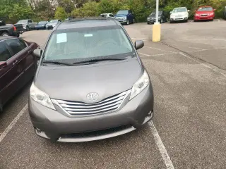 Toyota Sienna 2017 AWD XLE 7 Pasajeros 4dr Mini Van