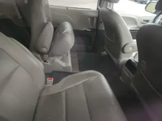Toyota Sienna 2017 AWD XLE 7 Pasajeros 4dr Mini Van