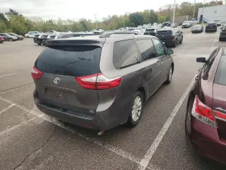 Toyota Sienna 2017 AWD XLE 7 Pasajeros 4dr Mini Van