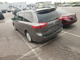 Toyota Sienna 2017 AWD XLE 7 Pasajeros 4dr Mini Van