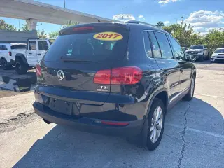 Volkswagen Tiguan 2017 AWD 2.0T Wolfsburg Edition 4Motion SUV de 4 puertas