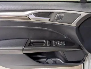 Ford Fusion 2019 SEL 4dr Sedán