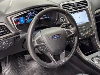 Ford Fusion 2019 SEL 4dr Sedán