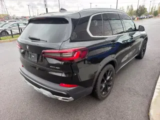 BMW X5 2022 AWD xDrive40i 4puertas Vehículo de Actividad Deportiva