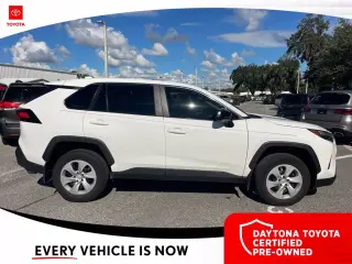 Toyota RAV4 2025 LE 4dr SUV