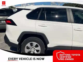 Toyota RAV4 2025 LE 4dr SUV