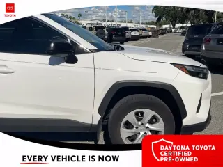 Toyota RAV4 2025 LE 4dr SUV