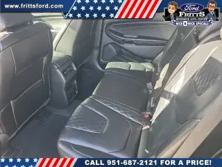 Ford Edge 2023 AWD Titanium 4dr Crossover