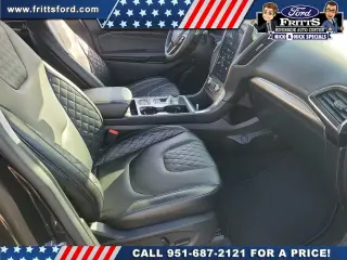 Ford Edge 2023 AWD Titanium 4dr Crossover