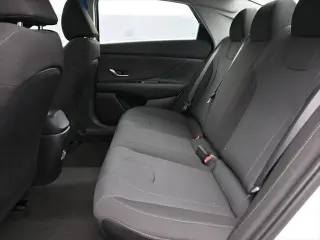 Hyundai ELANTRA 2026 SE 4dr Sedán