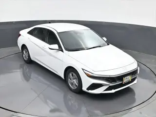 Hyundai ELANTRA 2026 SE 4dr Sedán