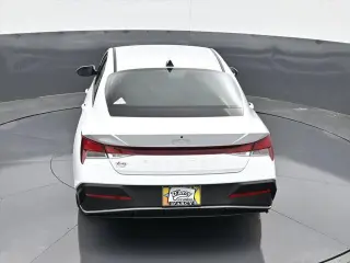 Hyundai ELANTRA 2026 SE 4dr Sedán
