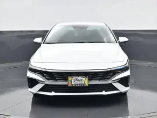 Hyundai ELANTRA 2026 SE 4dr Sedán