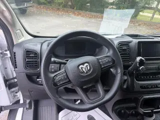 Ram ProMaster 2025 Tradesman 2500 136 WB 3dr Techo Bajo Furgón de Carga sin Asiento de Pasajero