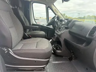 Ram ProMaster 2025 Tradesman 2500 136 WB 3dr Techo Bajo Furgón de Carga sin Asiento de Pasajero