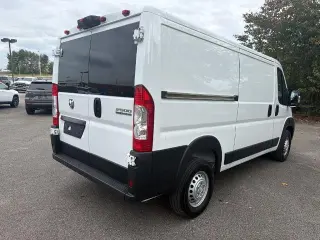 Ram ProMaster 2025 Tradesman 2500 136 WB 3dr Techo Bajo Furgón de Carga sin Asiento de Pasajero