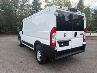 Ram ProMaster 2025 Tradesman 2500 136 WB 3dr Techo Bajo Furgón de Carga sin Asiento de Pasajero