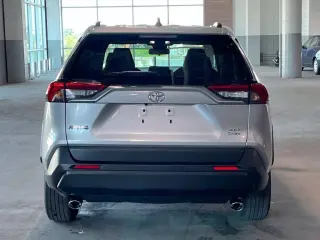 Toyota RAV4 Híbrido 2025 AWD XLE 4dr SUV