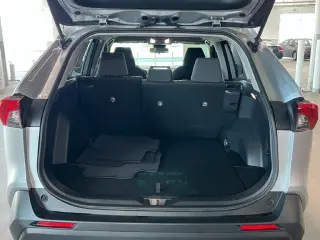 Toyota RAV4 Híbrido 2025 AWD XLE 4dr SUV