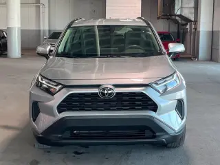 Toyota RAV4 Híbrido 2025 AWD XLE 4dr SUV