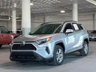 Toyota RAV4 Híbrido 2025 AWD XLE 4dr SUV