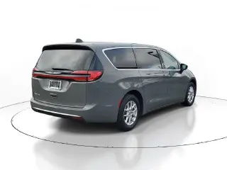 Chrysler Pacifica 2025 Select 4dr Minivan