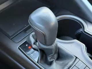 Toyota Camry 2024 SE 4dr Sedán