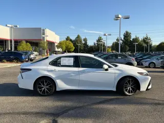 Toyota Camry 2024 SE 4dr Sedán