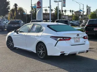 Toyota Camry 2024 SE 4dr Sedán