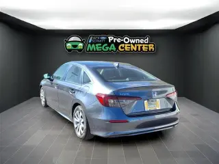 Honda Civic 2025 LX 4dr Sedán