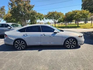 Honda Accord Hybrid 2024 Touring 4dr Sedán