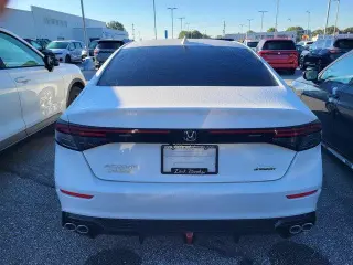 Honda Accord 2024 LX 4dr Sedán