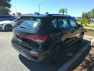 Volkswagen Taos 2024 S SUV de 4 puertas