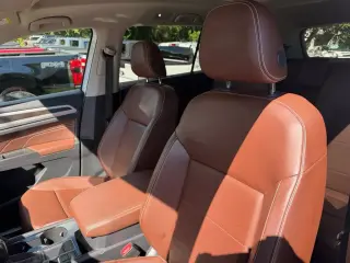Volkswagen Atlas 2022 V6 SE 4dr SUV con Tecnología