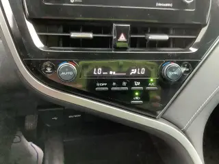Toyota Camry 2022 SE 4dr Sedán