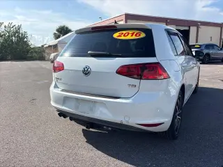 Volkswagen Golf 2016 TSI S 4 puertas Hatchback 6A