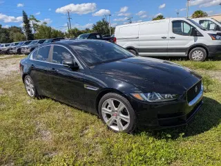 Jaguar XE 2017 25t Prestige 4dr Sedán