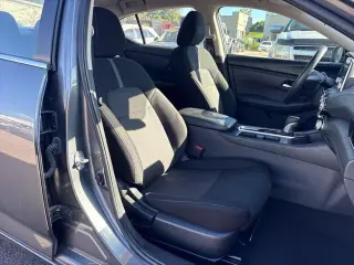 Nissan Sentra 2025 SV 4dr Sedán
