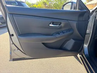 Nissan Sentra 2025 SV 4dr Sedán