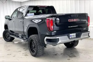 GMC Sierra 1500 2021 4x4 SLT 4dr Crew Cab 5.8 ft. SB