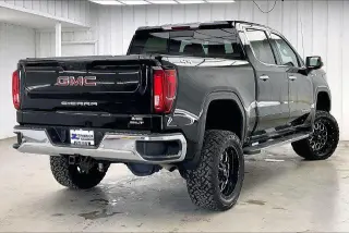 GMC Sierra 1500 2021 4x4 SLT 4dr Crew Cab 5.8 ft. SB